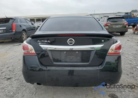 2015 Nissan Altima 2.5 из США, поврежденный, VIN 1N4AL3AP1FN405438